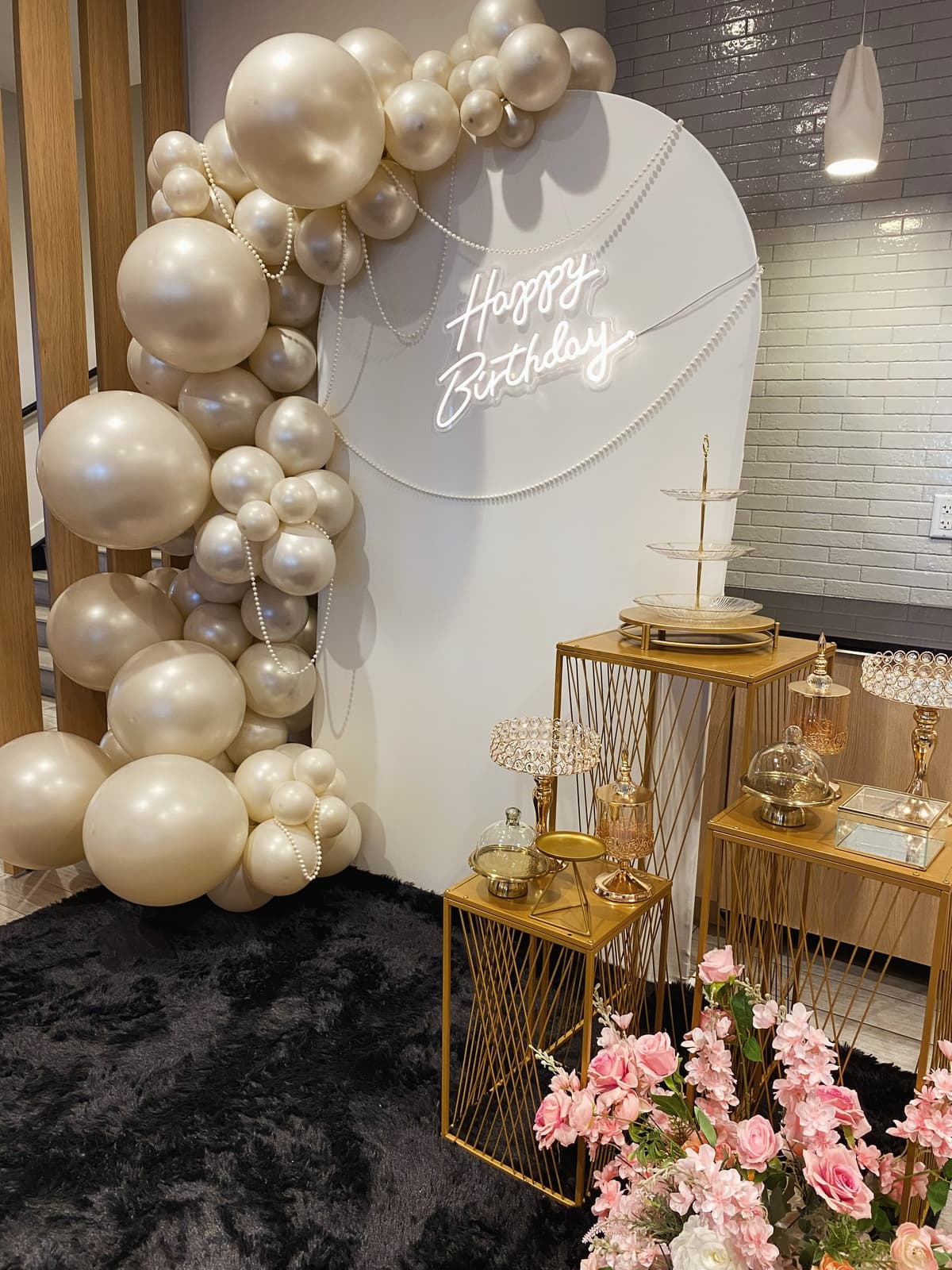 Pérolas e dourado